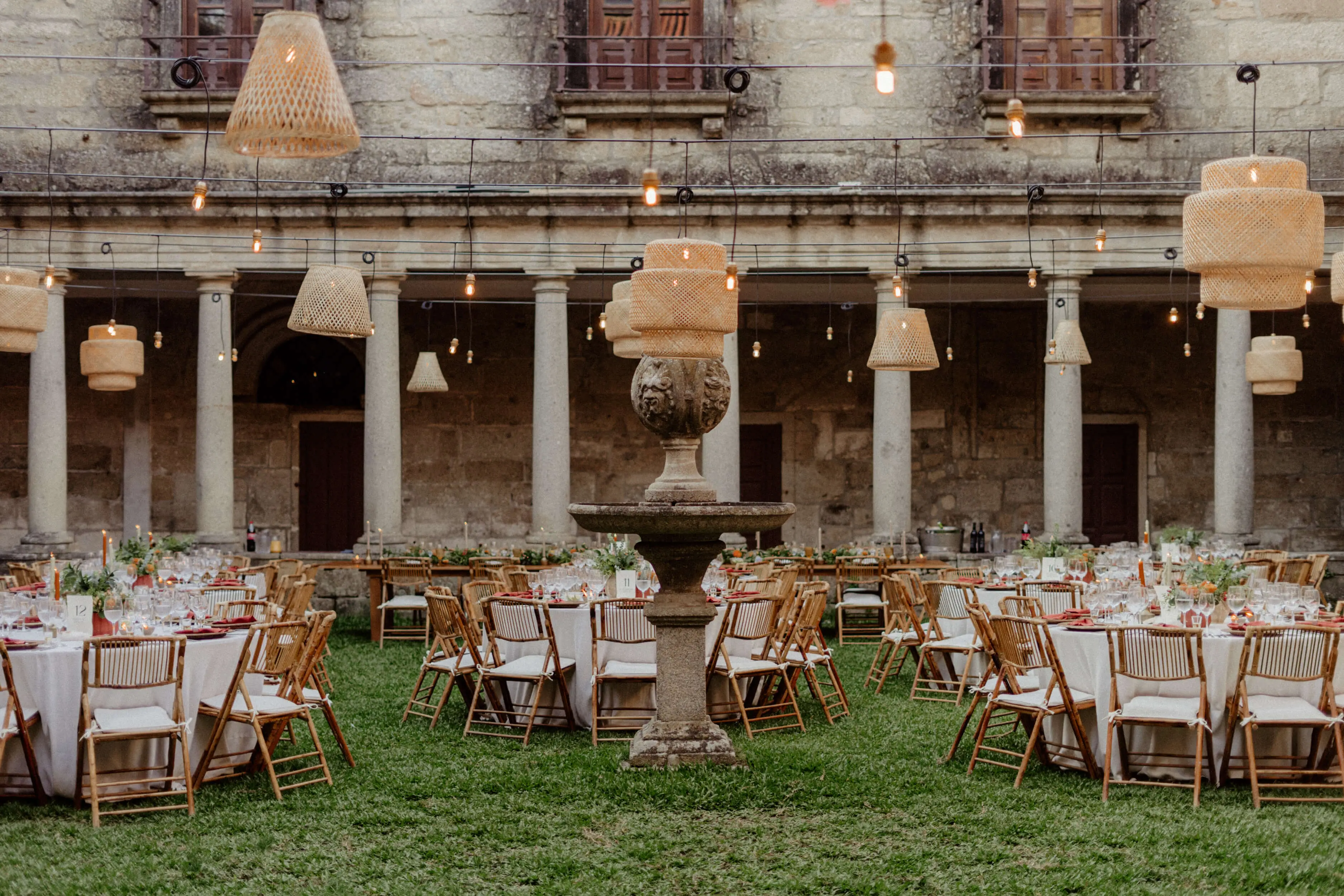 Cloister of Mosteiro de Landim — photograph 10